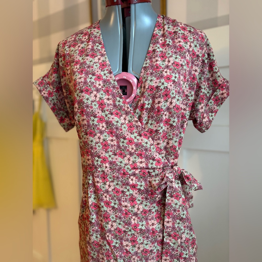 Frank & Oak Pink Floral Wrap Dress with Cream Accents XS - Picture 8 of 12